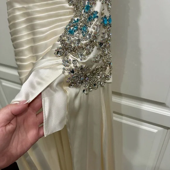 Sherri Hill Elegant White Pageant Gown w/ Large Blue & Clear Rhinestones - Picture 4 of 17